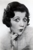 photo Mae Questel