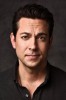 photo Zachary Levi (voice)